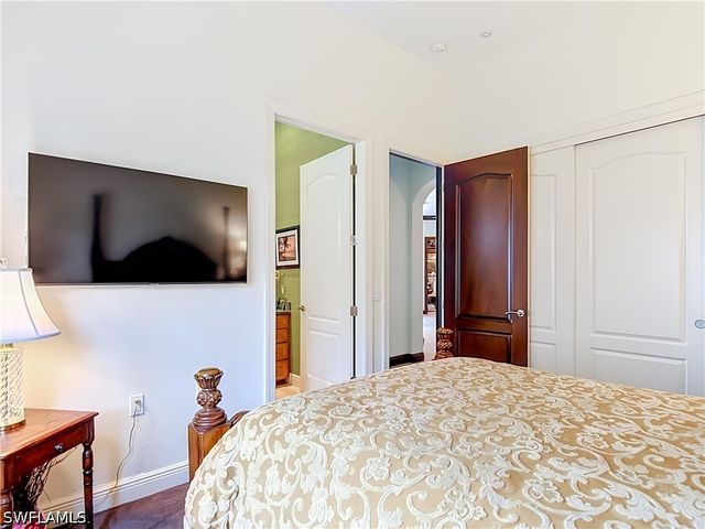 15516 Monterosso LN 101, Naples, FL 34110