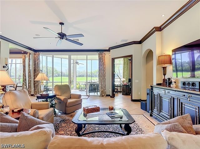 15516 Monterosso LN 101, Naples, FL 34110