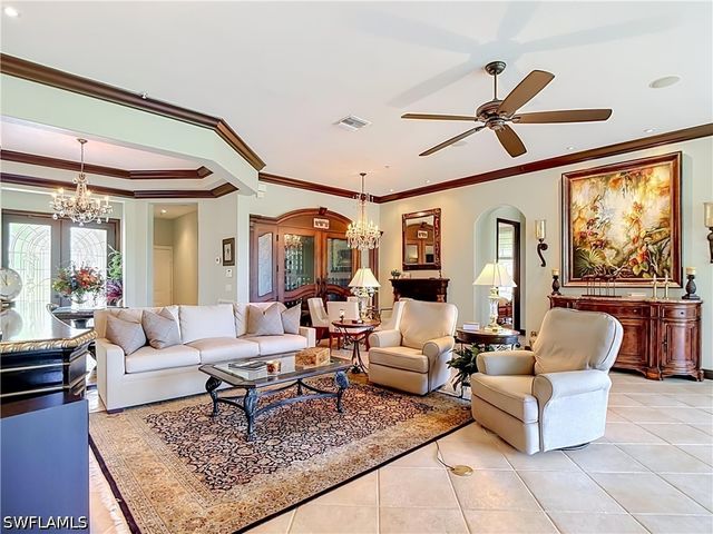 15516 Monterosso LN 101, Naples, FL 34110