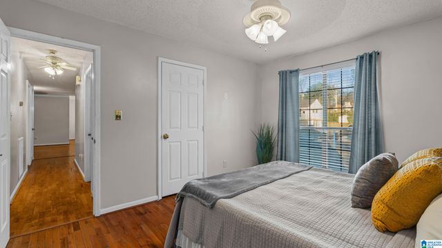 912 4TH COURT, Pleasant Grove, AL 35127