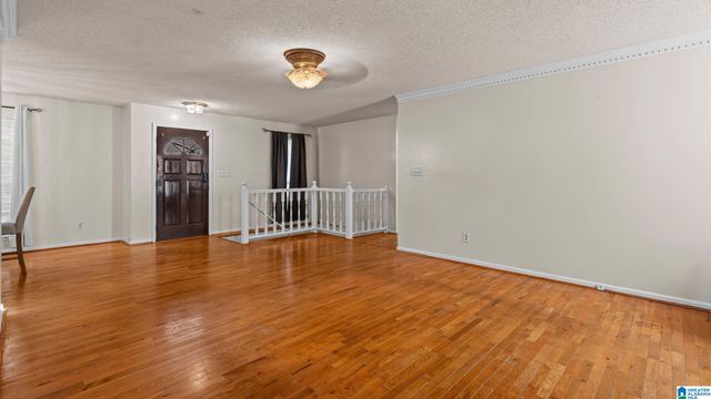 912 4TH COURT, Pleasant Grove, AL 35127