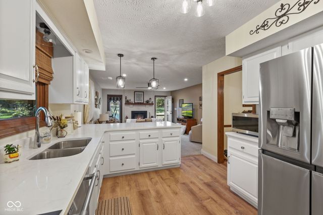 1901 Skyline Drive, Greenwood, IN 46143