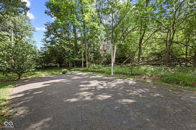 1901 Skyline Drive, Greenwood, IN 46143