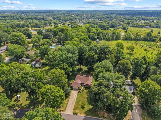 1901 Skyline Drive, Greenwood, IN 46143