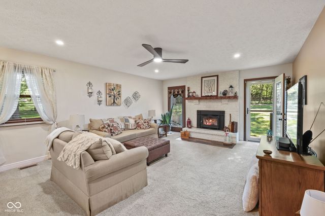 1901 Skyline Drive, Greenwood, IN 46143