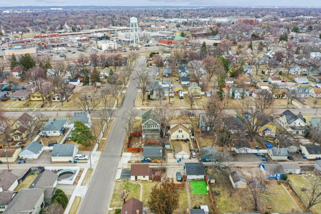 4057 Quail Avenue N, Robbinsdale, MN 55422