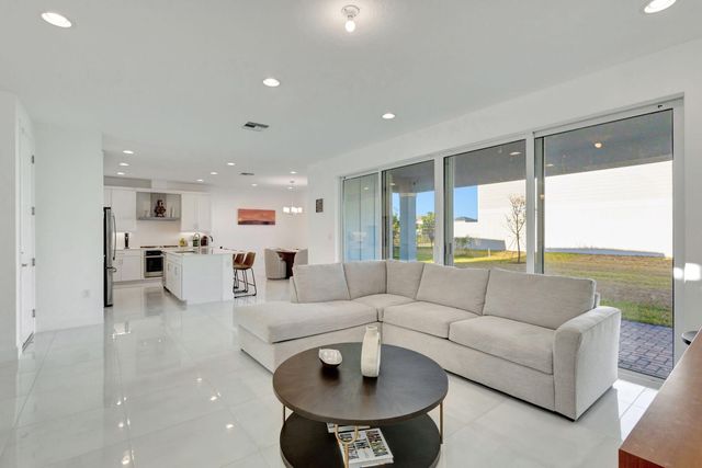 1396 Bushel Creek Crossing, Loxahatchee, FL 33470