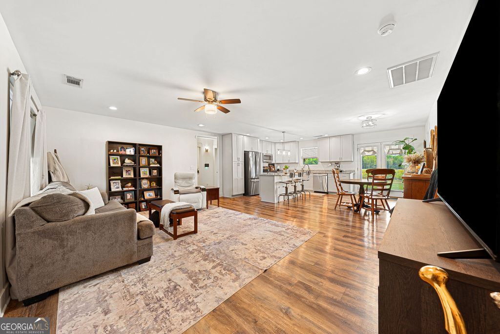 1019 W Hendricks Street, Bowman, GA 30624 — photo 5