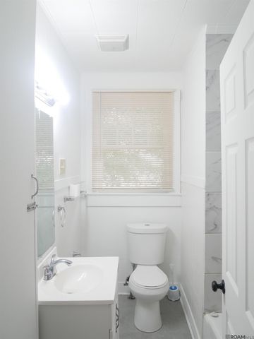 4005 Lee St, Zachary, LA 70791