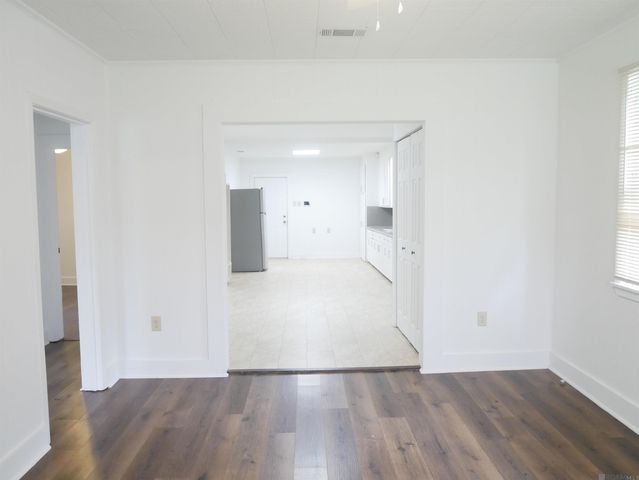 4005 Lee St, Zachary, LA 70791
