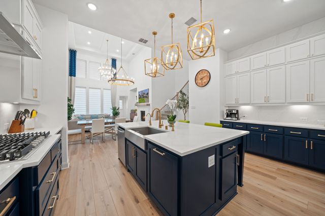 8213 Legacy Oak Drive, Mckinney, TX 75071