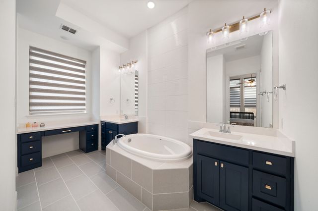 8213 Legacy Oak Drive, Mckinney, TX 75071