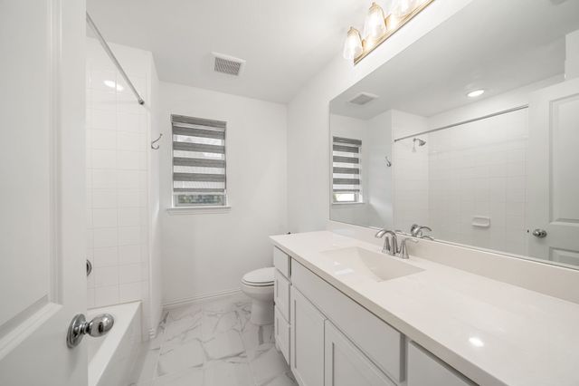 8213 Legacy Oak Drive, Mckinney, TX 75071