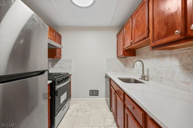 62 S Orange Ave, Newark City, NJ 07103