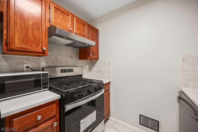 62 S Orange Ave, Newark City, NJ 07103