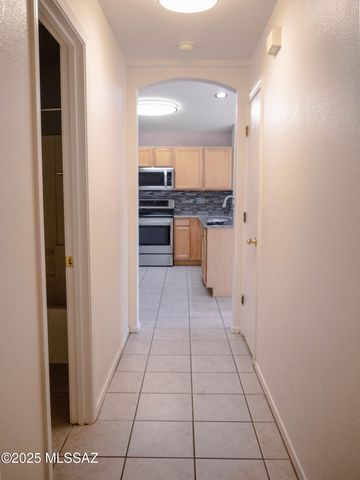 8318 S Via De Ronaldo, Tucson, AZ 85747