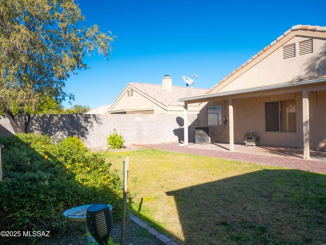 8318 S Via De Ronaldo, Tucson, AZ 85747