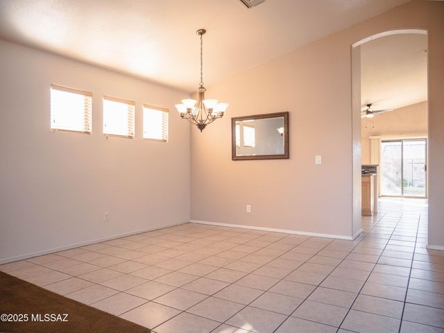 8318 S Via De Ronaldo, Tucson, AZ 85747