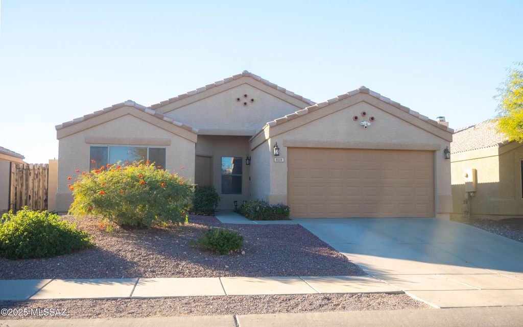 8318 S Via De Ronaldo, Tucson, AZ 85747