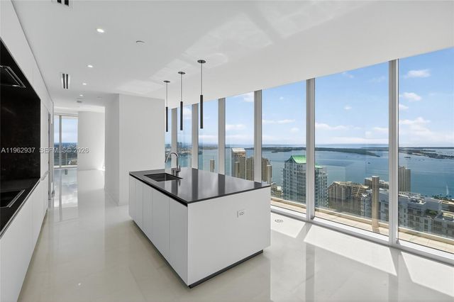 300 Biscayne Blvd Way 4901E, Miami, FL 33131