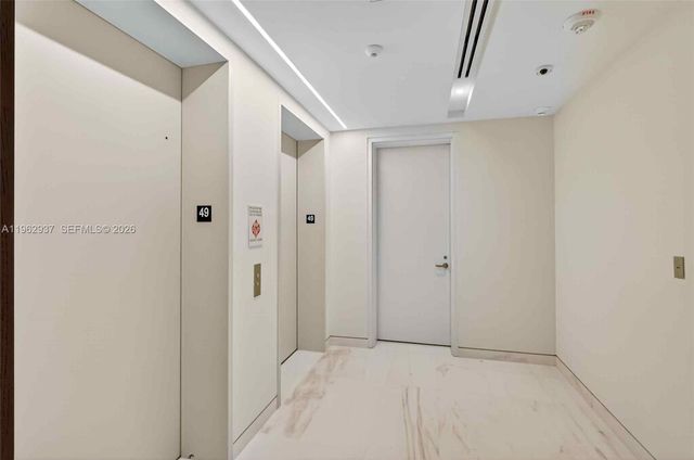 300 Biscayne Blvd Way 4901E, Miami, FL 33131