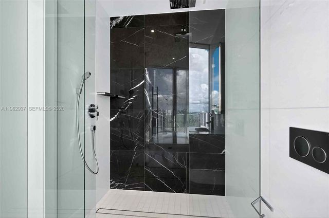 300 Biscayne Blvd Way 4901E, Miami, FL 33131