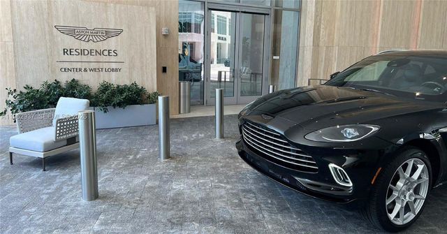 300 Biscayne Blvd Way 4901E, Miami, FL 33131