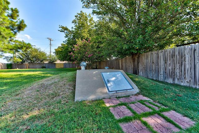 929 SW 11th Street, Moore, OK 73160