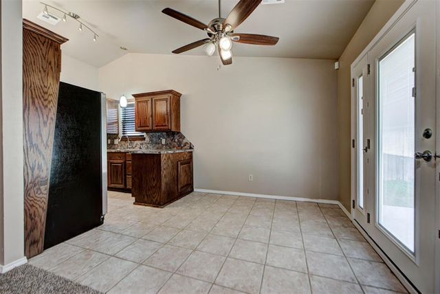 929 SW 11th Street, Moore, OK 73160