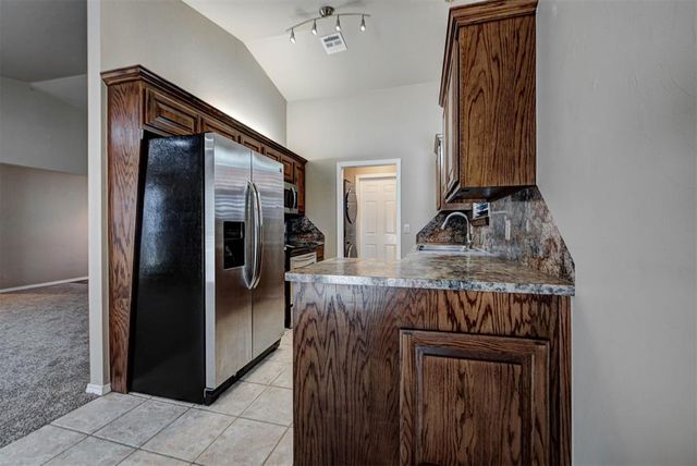 929 SW 11th Street, Moore, OK 73160