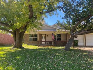 808 N Hughes Street, Howe, TX 75459