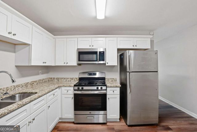 830 Mercury Drive NW, Atlanta, GA 30331