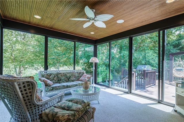 23 Timber Glen, Penfield, NY 14526