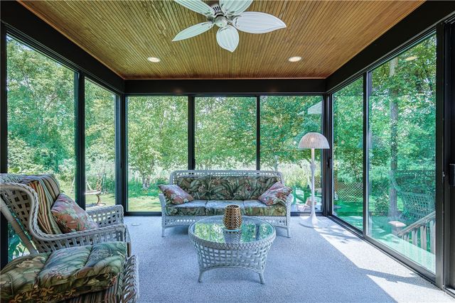 23 Timber Glen, Penfield, NY 14526