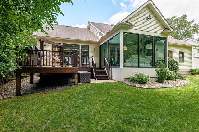 23 Timber Glen, Penfield, NY 14526