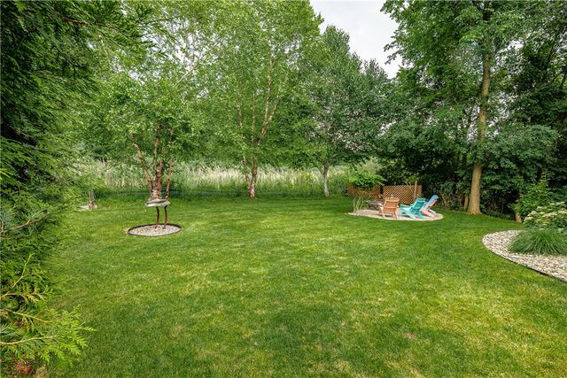 23 Timber Glen, Penfield, NY 14526