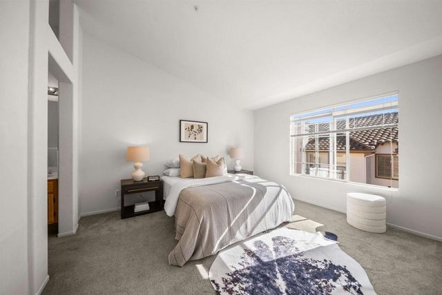 10206 Wateridge Cir 159, San Diego, CA 92121