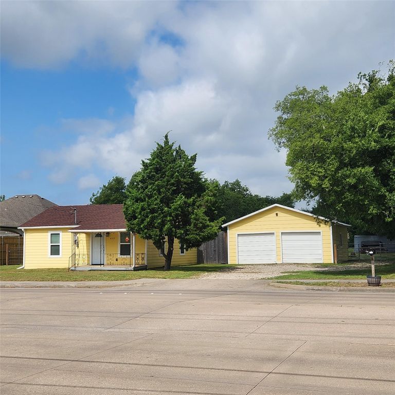 6925 Dewitt Road, Sachse, TX 75048