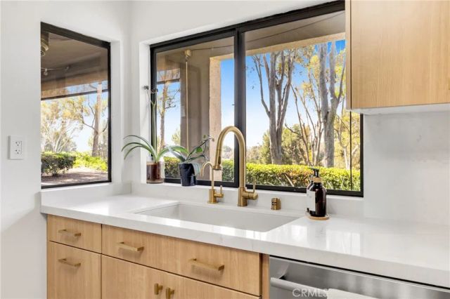 23267 Cherry Hill Street, Mission Viejo, CA 92692