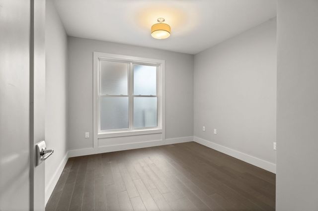 410 W Broadway 305, Boston, MA 02127