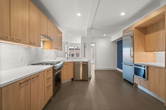 410 W Broadway 305, Boston, MA 02127