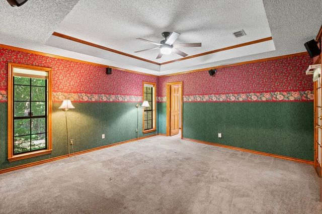 1749 E US Highway 84, Palestine, TX 75801