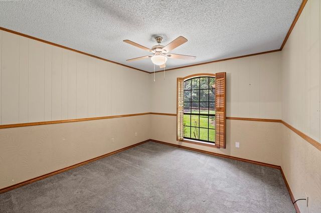 1749 E US Highway 84, Palestine, TX 75801