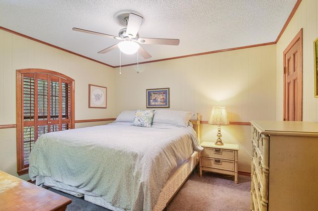 1749 E US Highway 84, Palestine, TX 75801