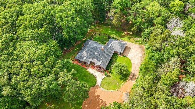 1749 E US Highway 84, Palestine, TX 75801