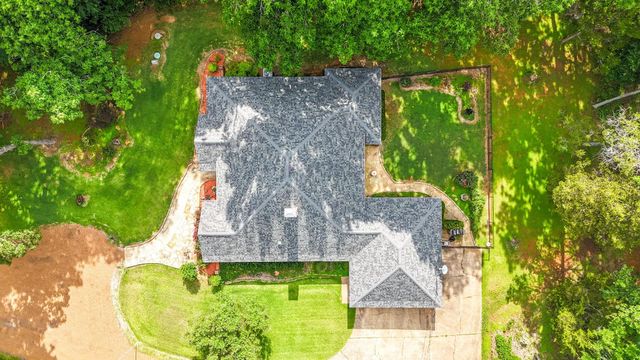1749 E US Highway 84, Palestine, TX 75801