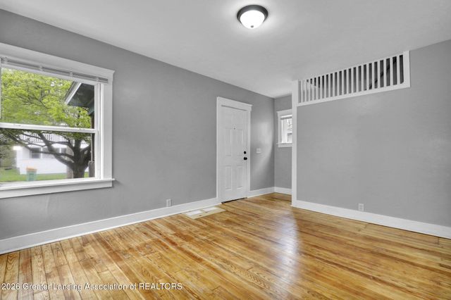 1522 Bailey Street, Lansing, MI 48910