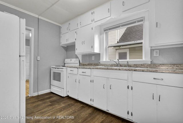 1522 Bailey Street, Lansing, MI 48910