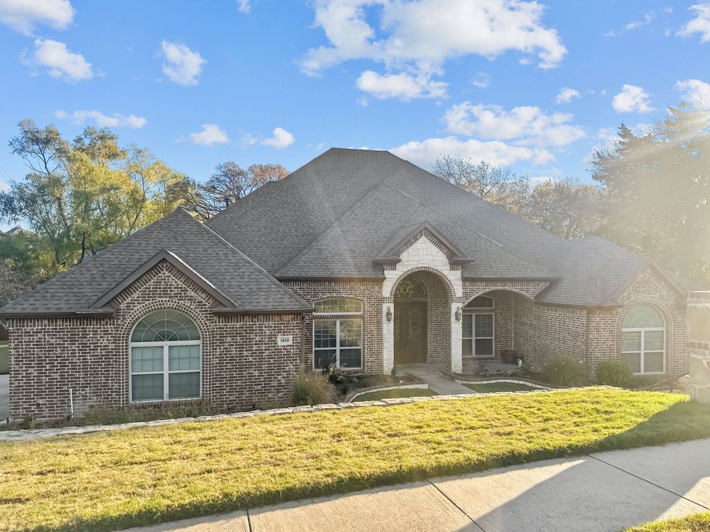 1810 Rugged Trail, Midlothian, TX 76065