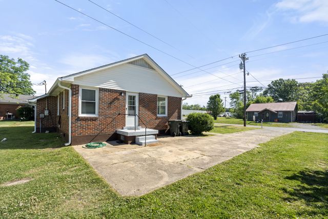 424 Kimmins St, Hohenwald, TN 38462